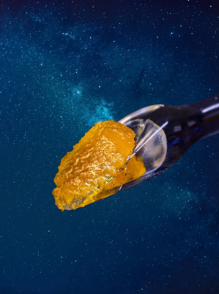 Cannabis concentrate on dab tool